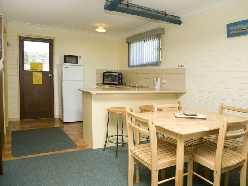 4/91 Main Road, Manning Point NSW 2430