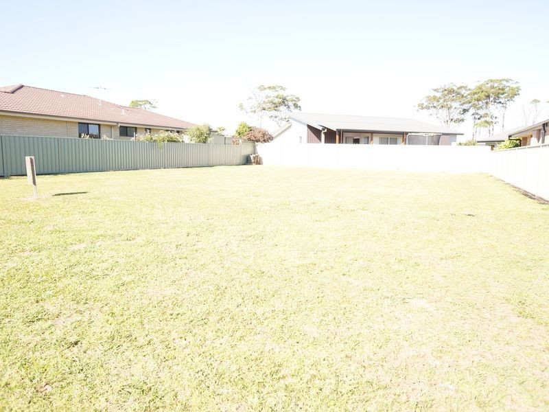 51 Bluehaven Drive, Old Bar NSW 2430