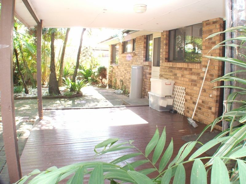 12 Drury Close, Old Bar NSW 2430