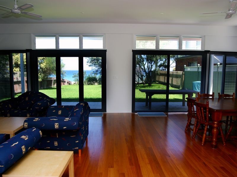 10 Lewis Street, Old Bar NSW 2430