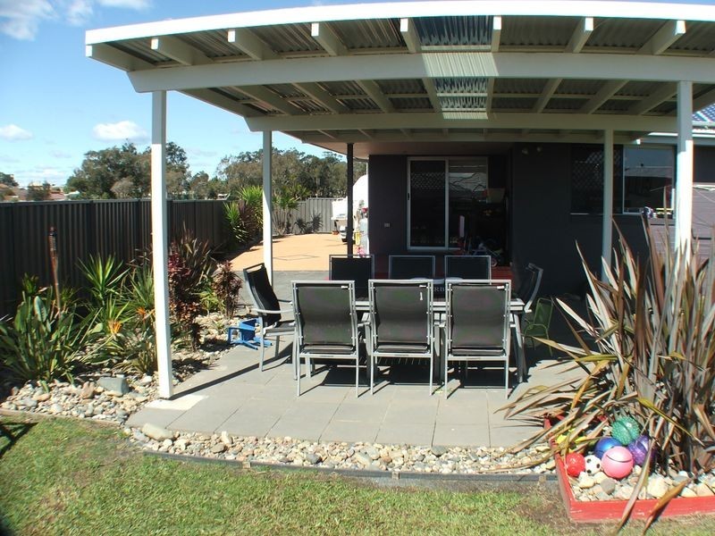38 Ivy Crescent, Old Bar NSW 2430