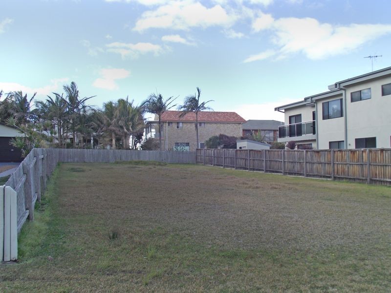 8 Ocean Drive, Wallabi Point NSW 2430