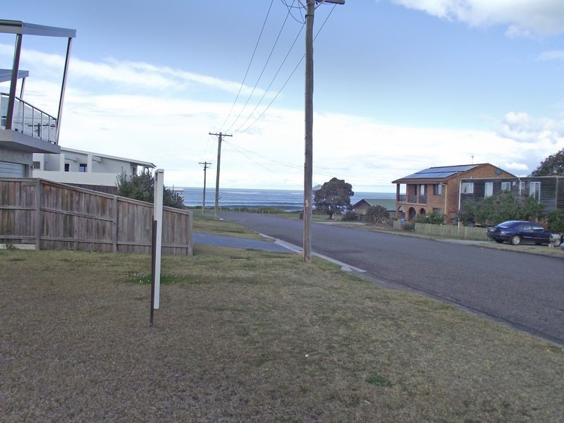 8 Ocean Drive, Wallabi Point NSW 2430