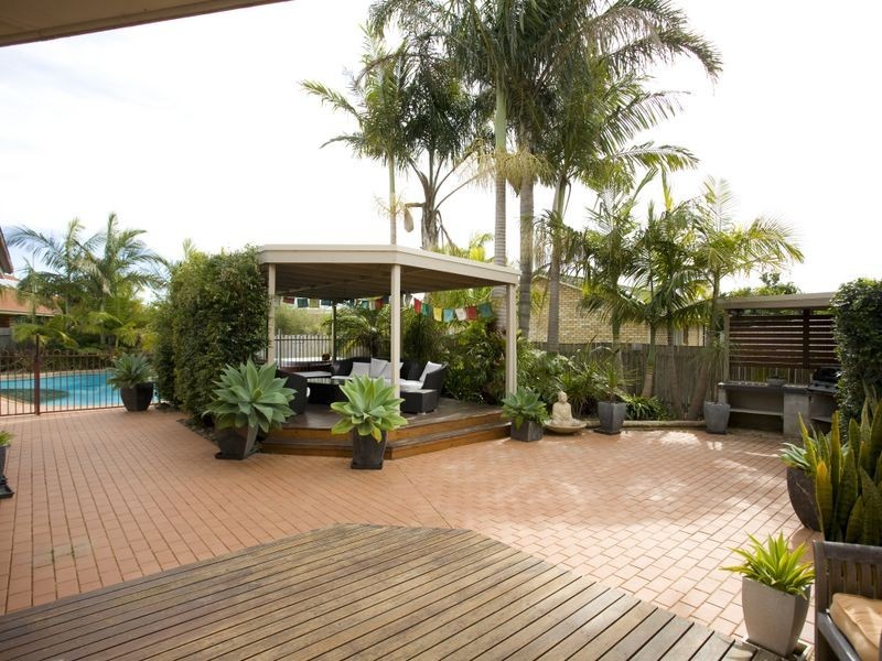 3 Kamala Close, Old Bar NSW 2430