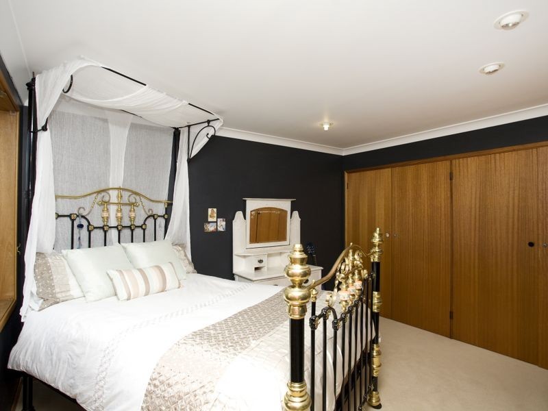 3 Kamala Close, Old Bar NSW 2430