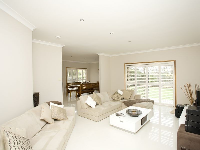 3 Kamala Close, Old Bar NSW 2430