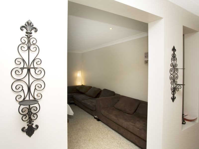 4 Curlew Place, Old Bar NSW 2430