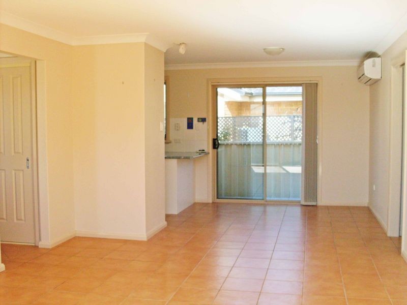 2/6 Ivy Crescent, Old Bar NSW 2430