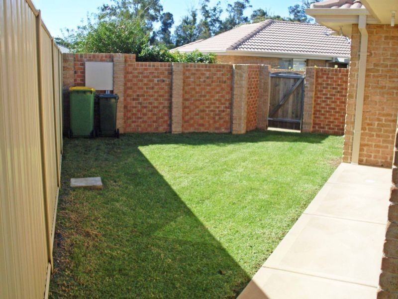 2/6 Ivy Crescent, Old Bar NSW 2430