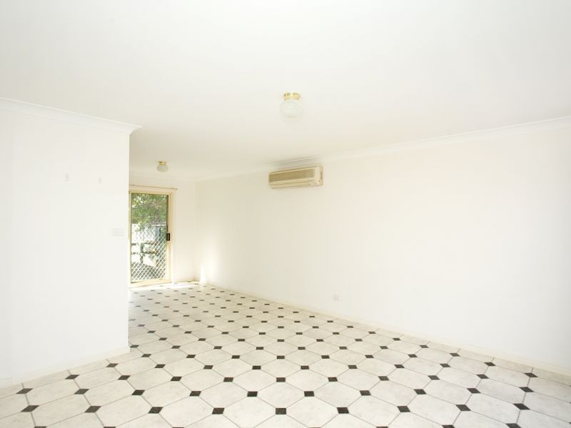 59 Old Bar Road, Old Bar NSW 2430