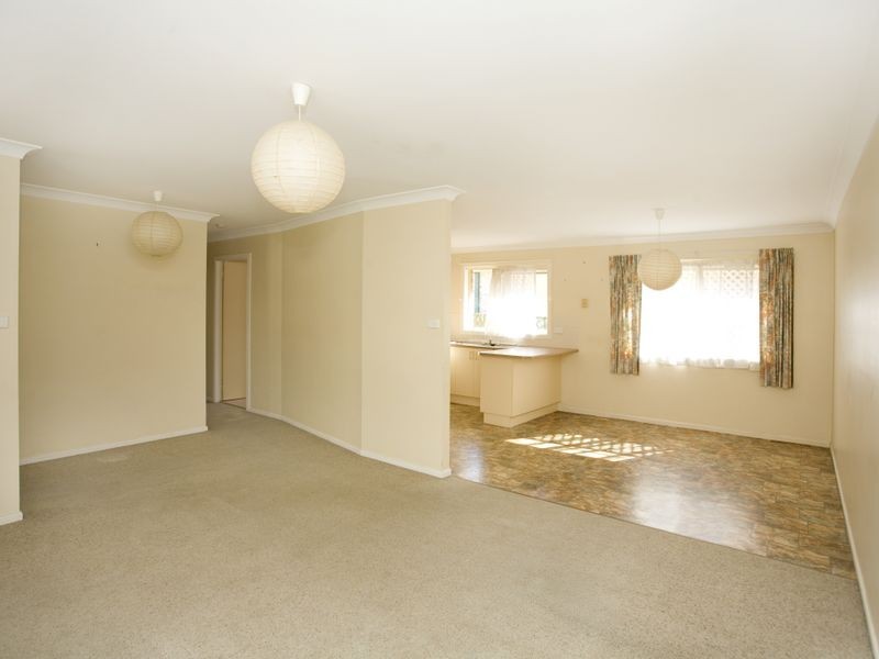 59 Old Bar Road, Old Bar NSW 2430