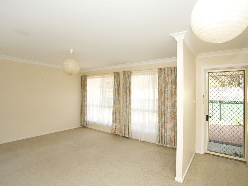 59 Old Bar Road, Old Bar NSW 2430