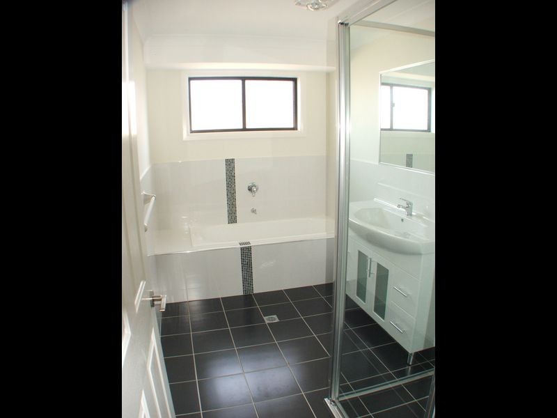 34 Albatross Way, Old Bar NSW 2430