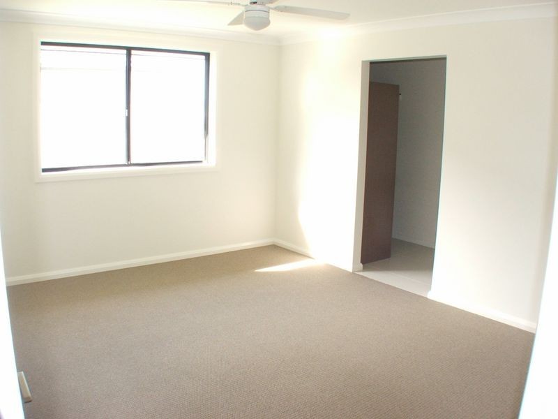 34 Albatross Way, Old Bar NSW 2430