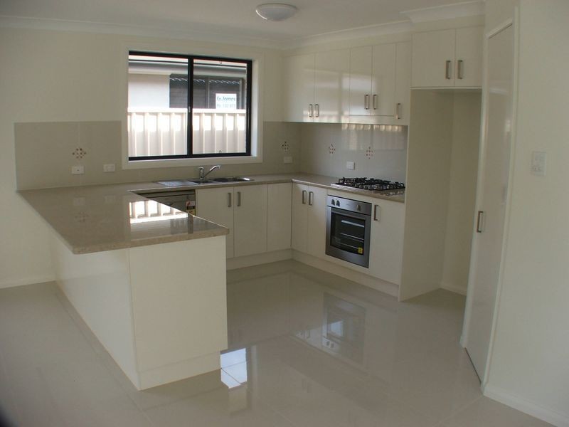 34 Albatross Way, Old Bar NSW 2430