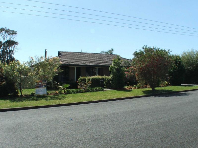 25 Bryan Street, Old Bar NSW 2430