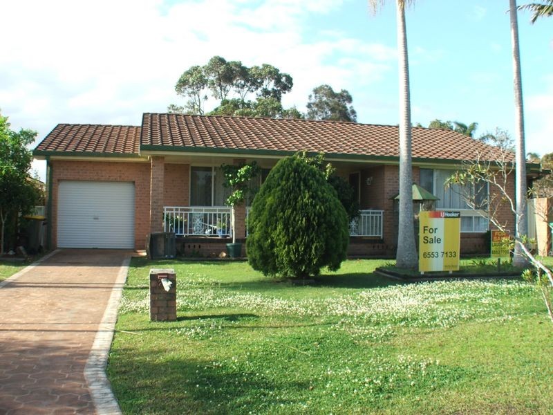 23 Farleigh Street, Old Bar NSW 2430