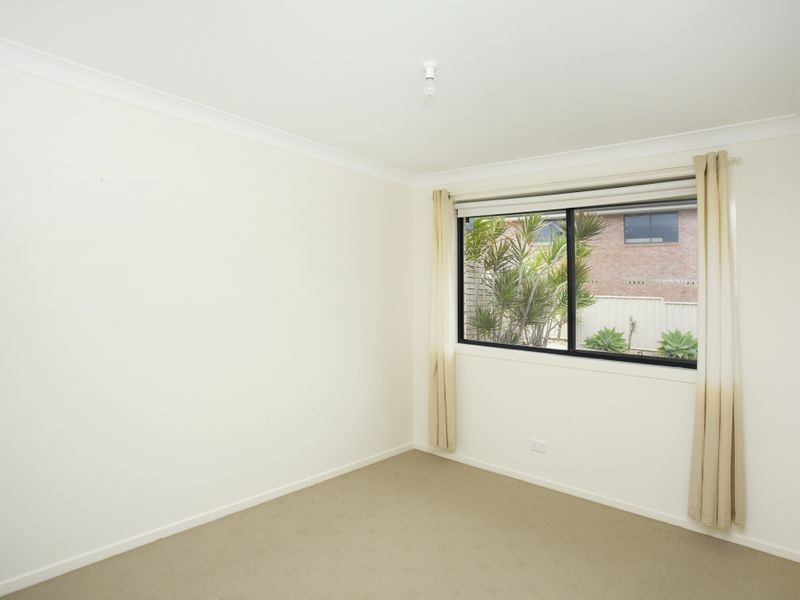 2/11 Banyula Drive, Old Bar NSW 2430
