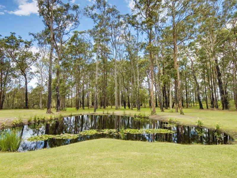 4 Hina Close, Old Bar NSW 2430