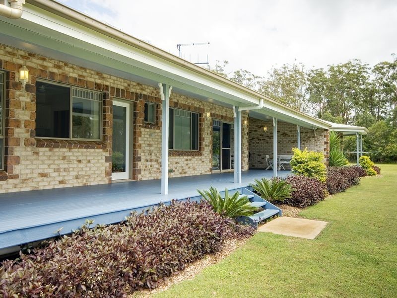 4 Hina Close, Old Bar NSW 2430