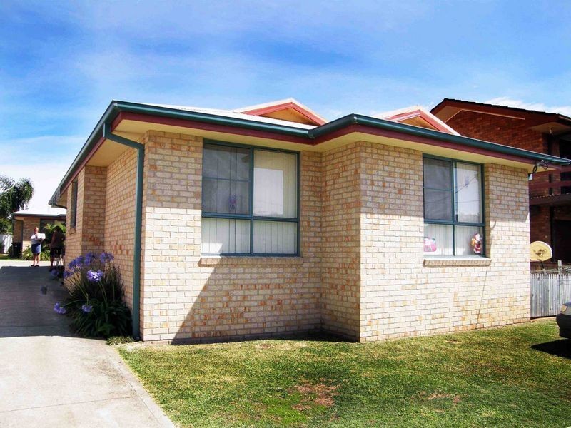 1/15 Lewis Street, Old Bar NSW 2430