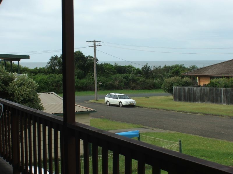 1 Kolang Street, Old Bar NSW 2430