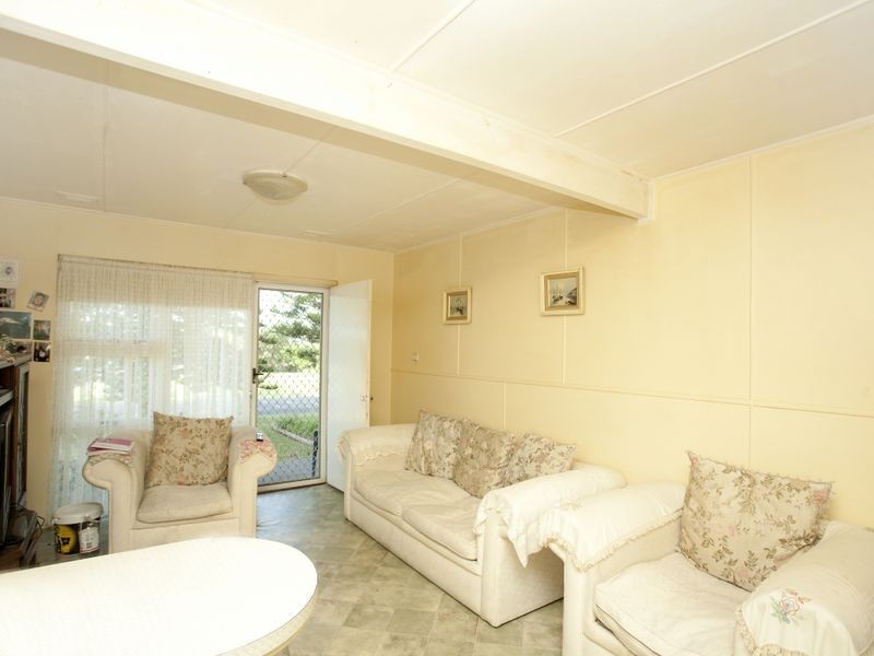 11 Ungala Road, Old Bar NSW 2430