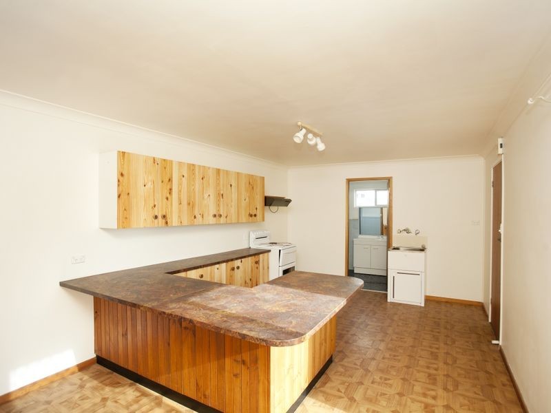 11 Ungala Road, Old Bar NSW 2430