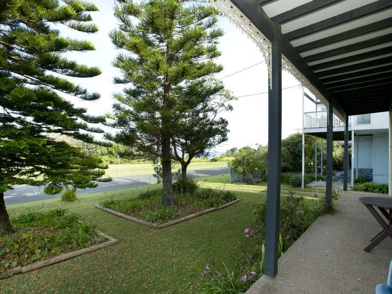 11 Ungala Road, Old Bar NSW 2430