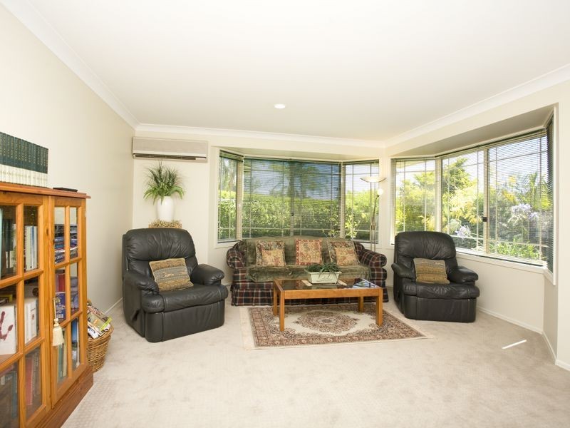 4 Leopardwood Street, Old Bar NSW 2430