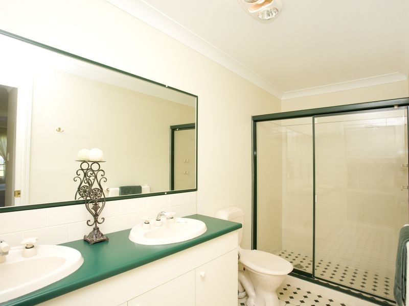 4 Leopardwood Street, Old Bar NSW 2430