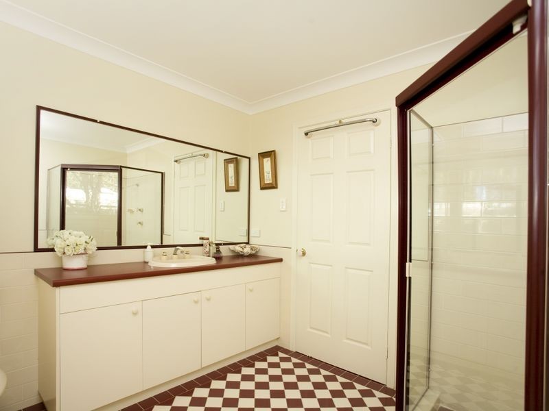 4 Leopardwood Street, Old Bar NSW 2430