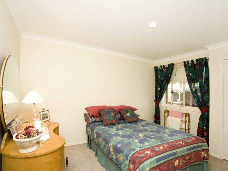4 Leopardwood Street, Old Bar NSW 2430