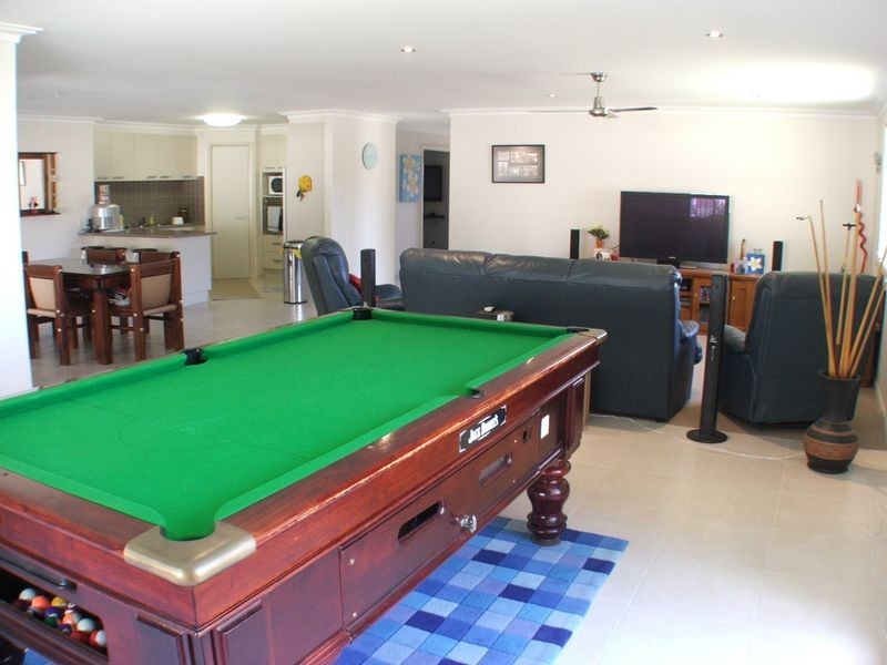 31 Albatross Way, Old Bar NSW 2430
