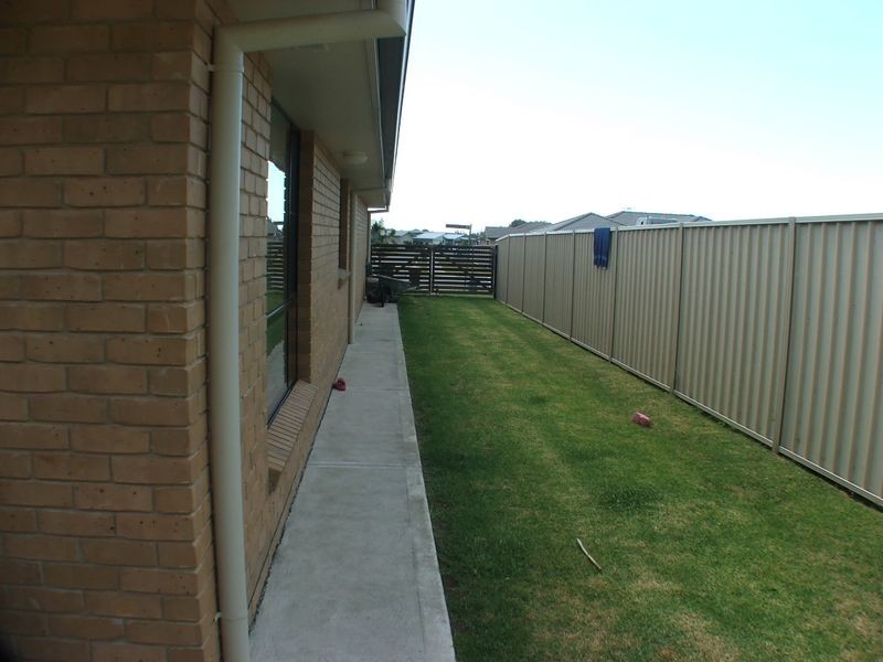 31 Albatross Way, Old Bar NSW 2430