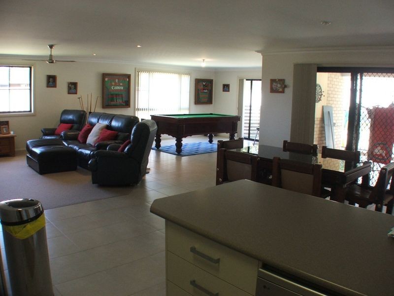 31 Albatross Way, Old Bar NSW 2430