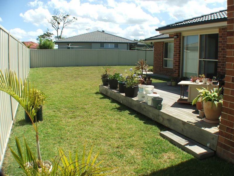 6 Flagtail Avenue, Old Bar NSW 2430