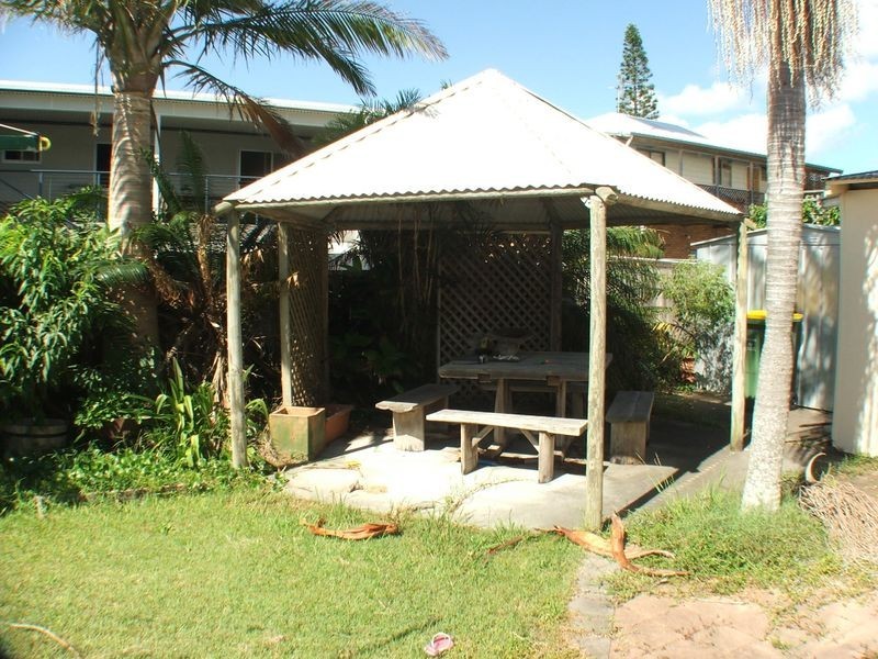 10 Tirriki Street, Old Bar NSW 2430