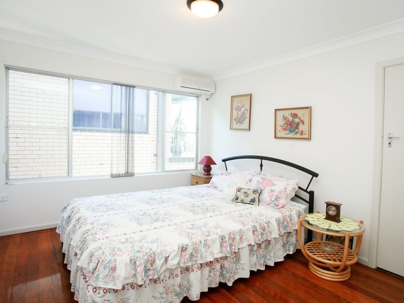 17 Pacific Parade, Old Bar NSW 2430