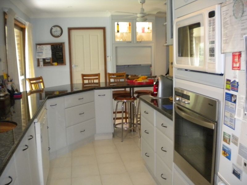 33 Kiwarrak Dr, Rainbow Flat NSW 2430