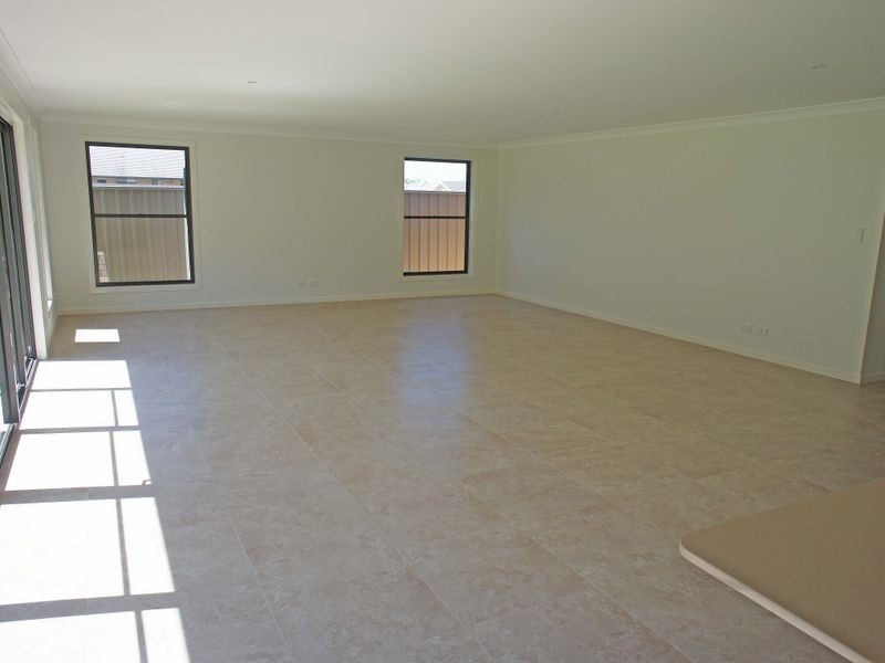 47 Albatross Way, Old Bar NSW 2430