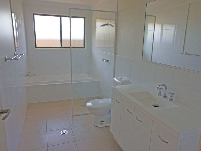 47 Albatross Way, Old Bar NSW 2430