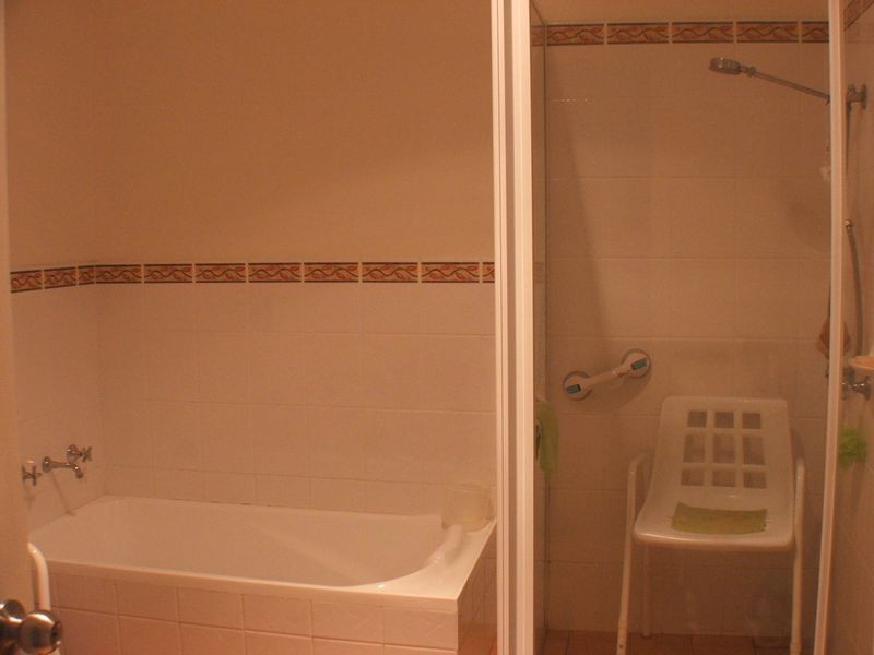 48 Medowie Road, Old Bar NSW 2430