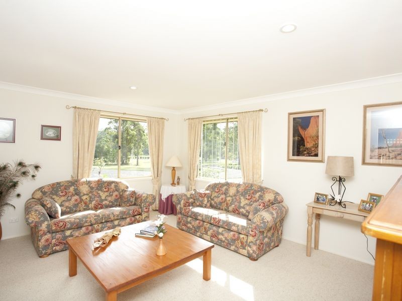 19 Gracelands Place, Pampoolah NSW 2430