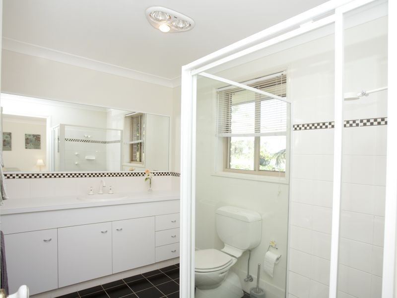 19 Gracelands Place, Pampoolah NSW 2430