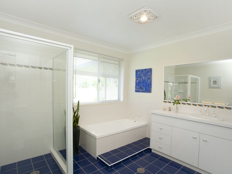 19 Gracelands Place, Pampoolah NSW 2430
