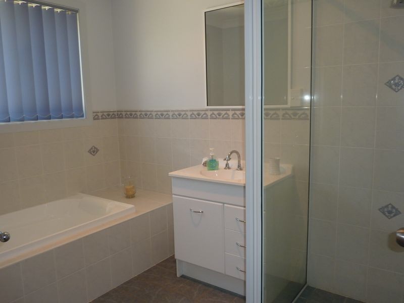 2/10 Mistral Place, Old Bar NSW 2430