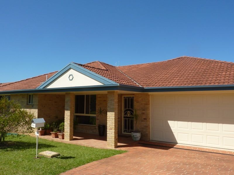2/10 Mistral Place, Old Bar NSW 2430