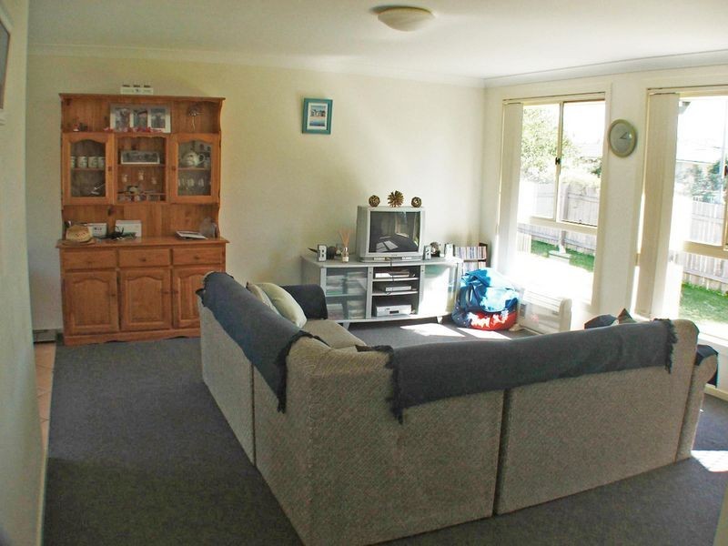 61 Old Bar Road, Old Bar NSW 2430
