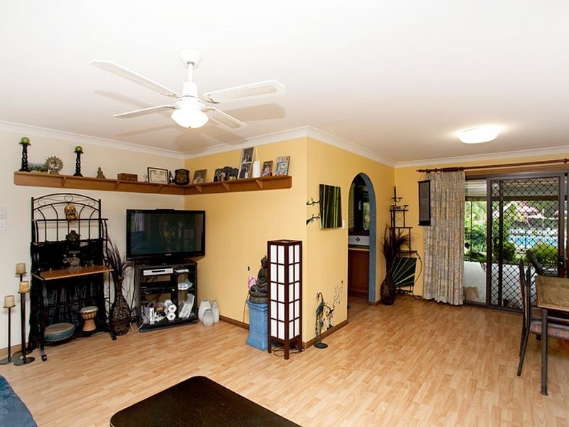 14 Kolinda Drive, Old Bar NSW 2430